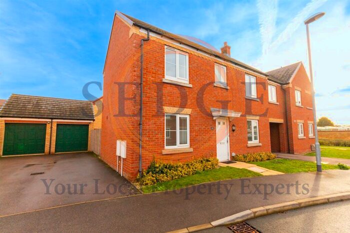 3 Bedroom Link Detached House To Rent In Eider Grove, Spalding, PE11
