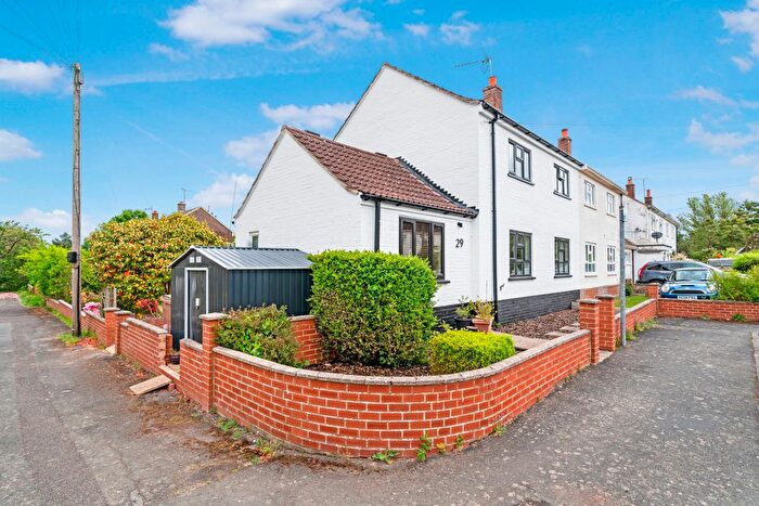 3 Bedroom Semi-Detached House For Sale In Porters Wood, Petteridge Lane, Tonbridge, TN12