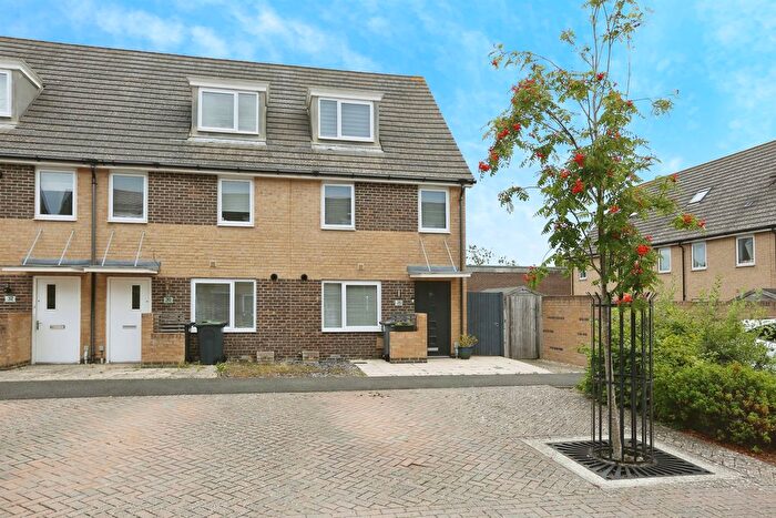 3 Bedroom End Of Terrace House For Sale In Solebay Way, Gosport, PO13