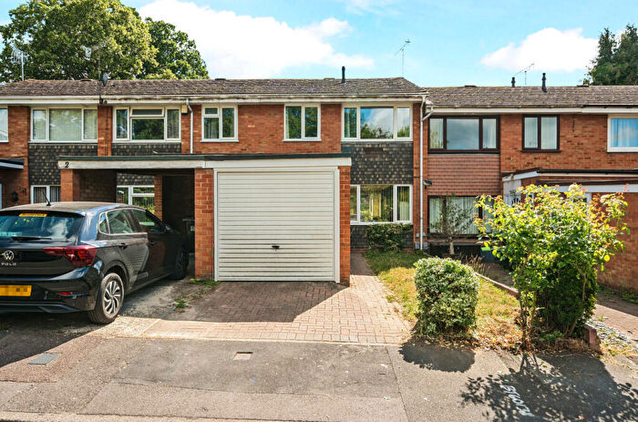3 Bedroom Terraced House For Sale In Fircroft Close, Woking, Surrey, GU22