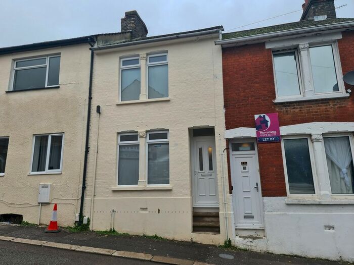 2 Bedroom Terraced House To Rent In Hilda Road, Chatham, ME4