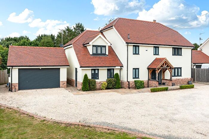 6 Bedroom Detached House For Sale In Hoe Lane, Nazeing, Waltham Abbey, EN9