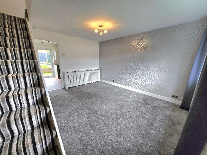 2 Bedroom Terraced House To Rent In Glenwood Drive :: Middleton, M24