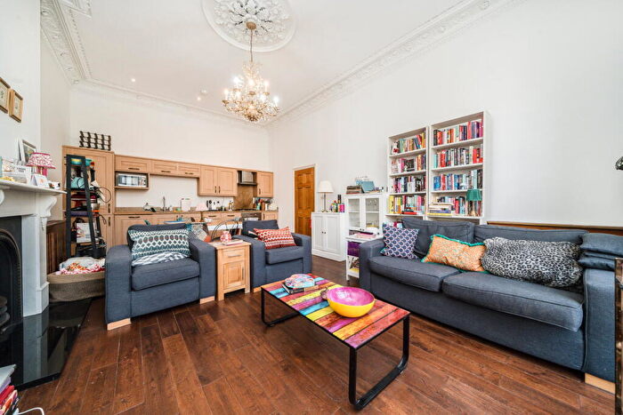 1 Bedroom Flat For Sale In Brondesbury Villas, NW6