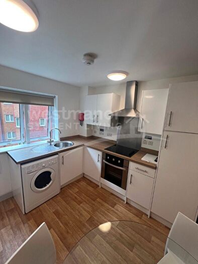 2 Bedroom Apartment To Rent In Grange Lane, Leicester, Leicestershire, LE2