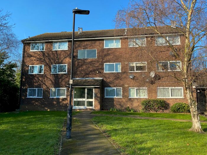 1 Bedroom Flat To Rent In 73 Hazelmere Close, Northolt UB5