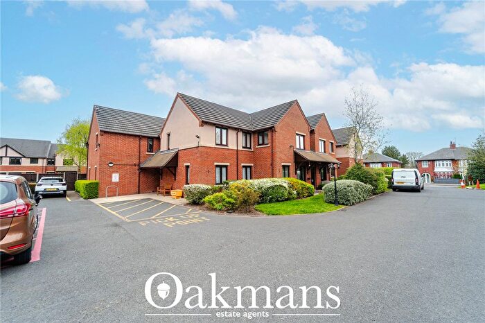 2 Bedroom Flat For Sale In Ashill Road, Rednal, Birmingham, West Midlands, B45