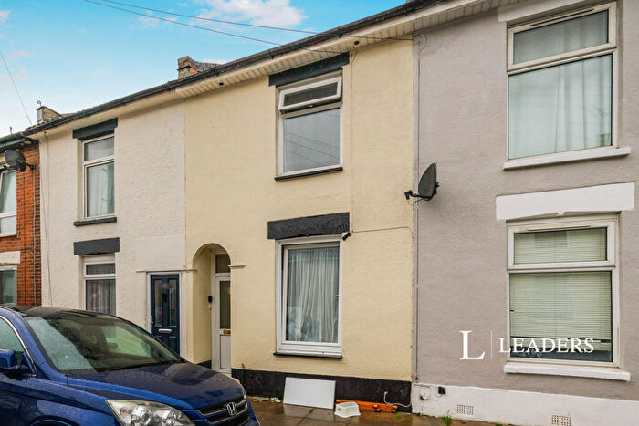 2 Bedroom Terraced House To Rent In Cuthbert Road, PO1