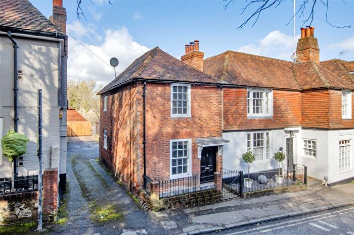 2 Bedroom End Of Terrace House For Sale In The Street, Ightham, Sevenoaks, Kent, TN15