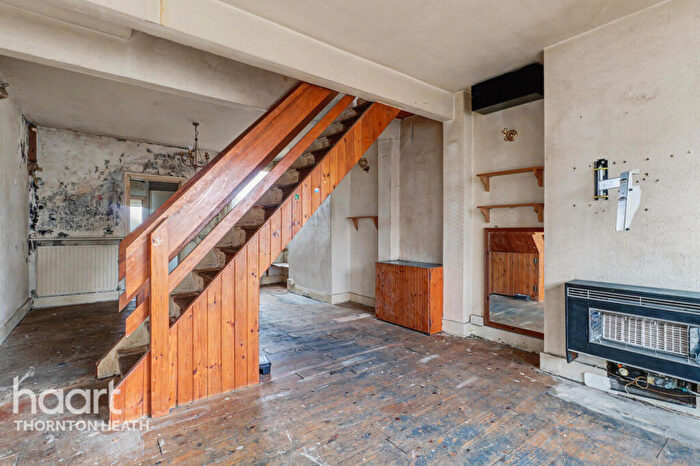 2 Bedroom Terraced House For Sale In Bensham Lane, Thornton Heath, CR7