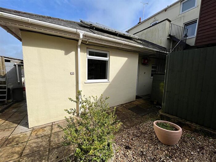 1 Bedroom Apartment To Rent In Uplyme Road, Lyme Regis, DT7