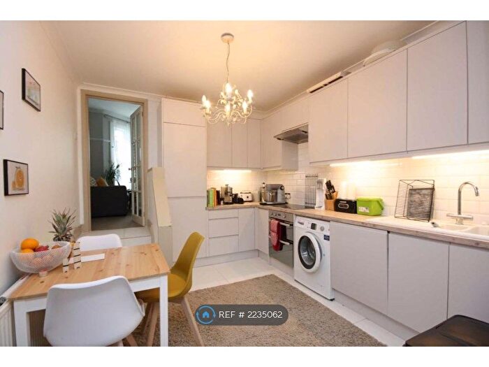 1 Bedroom Flat To Rent In Englewood Road, London, SW12