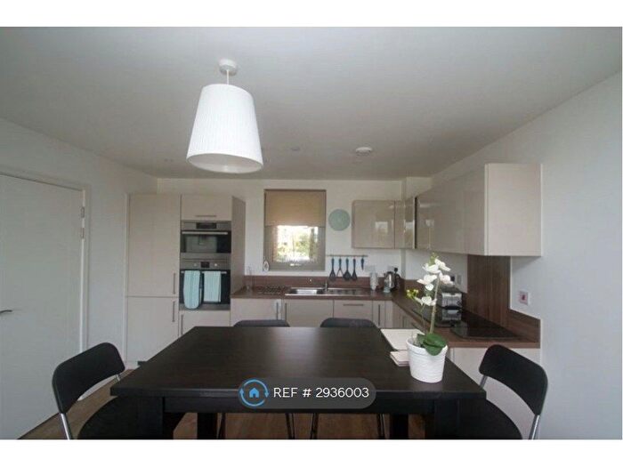 2 Bedroom Flat To Rent In Waterside Heights, London, E16
