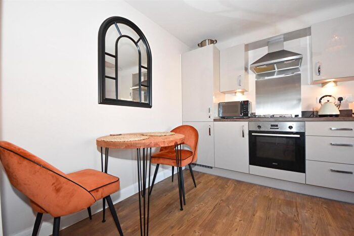 1 Bedroom Flat For Sale In Ropeway, Bishops Itchington, Southam, CV47