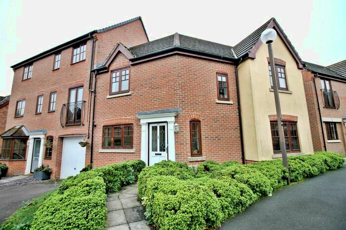 3 Bedroom Semi-Detached House To Rent In Miserden Crescent, Westcroft, Milton Keynes, MK4