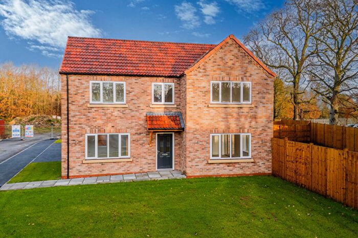 5 Bedroom Detached House For Sale In Holly Close, Whitley, DN14