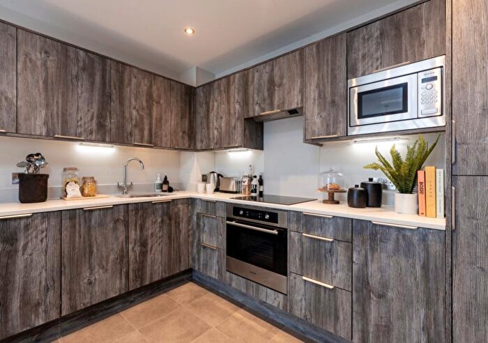 1 Bedroom Flat To Rent In Waterways Avenue Manchester, M15