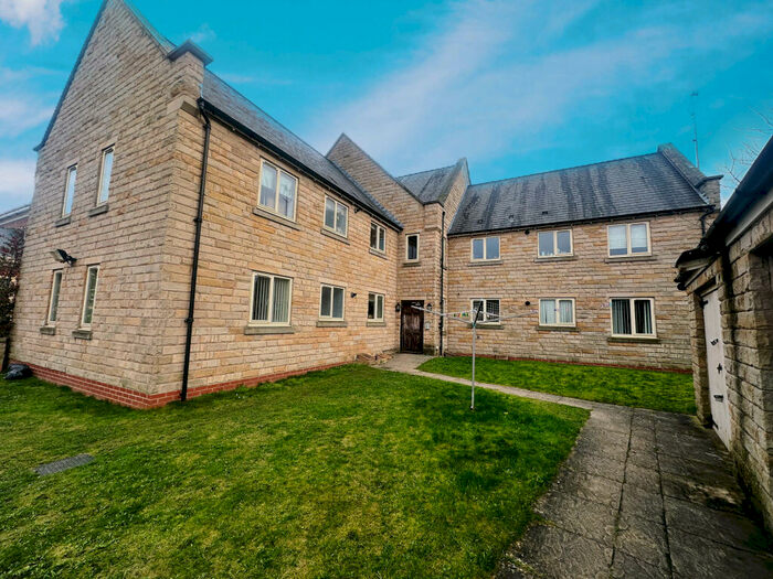 2 Bedroom Flat To Rent In Wood Street, Warsop, NG20