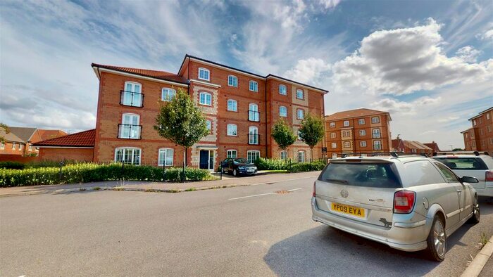 2 Bedroom Property To Rent In Clover Fields, Didcot, OX11