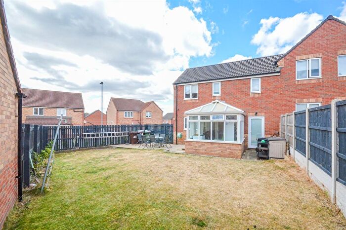 4 Bedroom Semi-detached House For Sale In Seaton Crescent, Knottingley, WF11