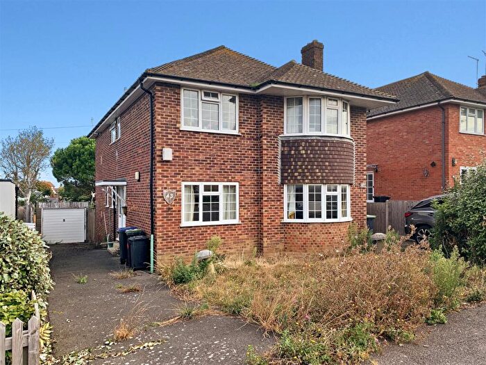 2 Bedroom Flat For Sale In Northwood Road, Whitstable, CT5