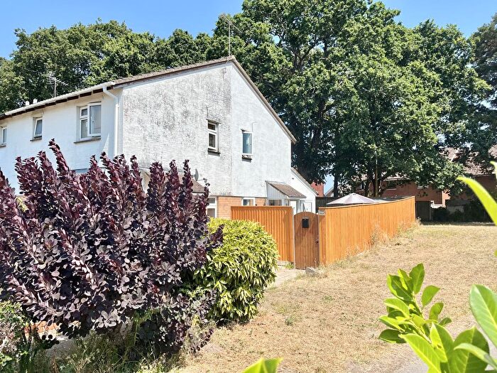 2 Bedroom End Of Terrace House For Sale In Meadowsweet Road, Creekmoor, Poole, BH17