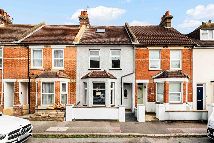 3 Bedroom Terraced House For Sale In Thanet Gardens, Folkestone, CT19