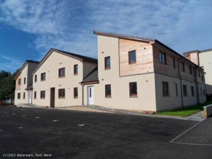 2 Bedroom Flat To Rent In Lochside Road, Forfar, DD8