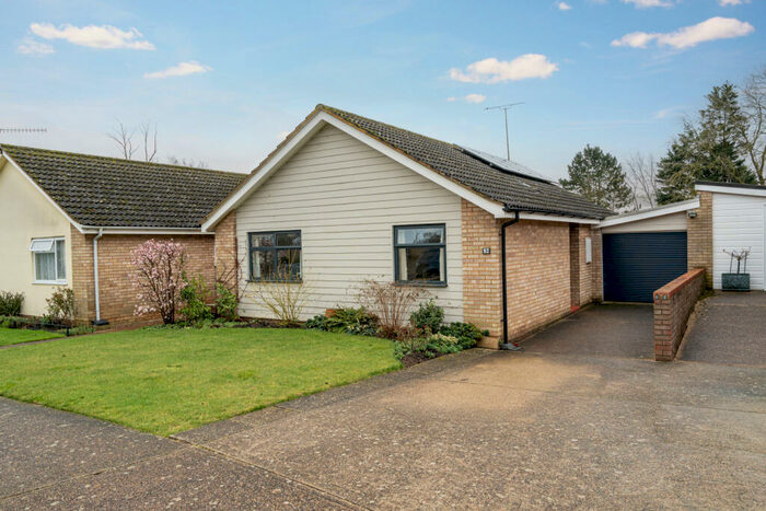 2 Bedroom Detached Bungalow For Sale In St Andrews Place, Melton, IP12