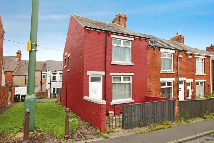 2 Bedroom End Of Terrace House For Sale In School Terrace, Stanley, Durham, DH9