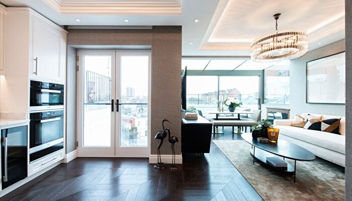 2 Bedroom Flat To Rent In Prince Of Wales Terrace, Kensington, W8