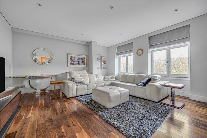 3 Bedroom Flat To Rent In Maida Vale, London, W9