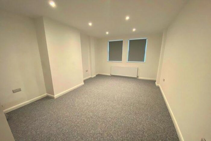 1 Bedroom Flat To Rent In North Street, Eastbourne BN21