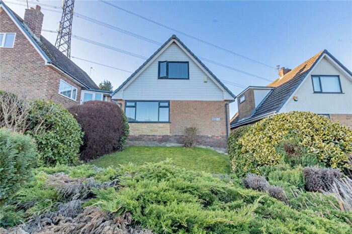 3 Bedroom Detached House For Sale In War Office Road, Bamford, Rochdale, OL11