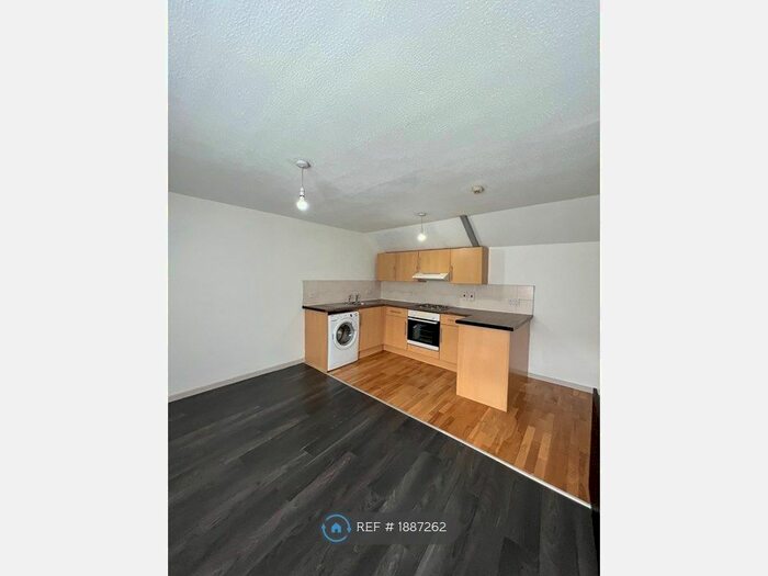 2 Bedroom Terraced House To Rent In Francis Terrace, Carmarthen, SA31