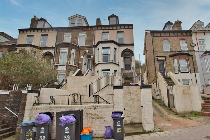 1 Bedroom Flat To Rent In Folkestone Road, Dover CT17