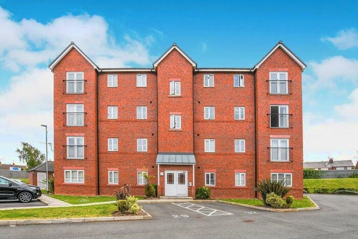 2 Bedroom Apartment To Rent In Kenneth Close, Prescot, Merseyside, L34