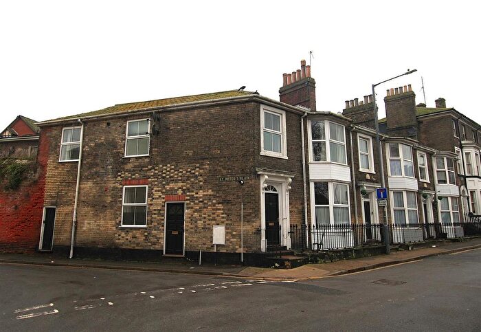 2 Bedroom Flat To Rent In St. Georges Road, Great Yarmouth, NR30