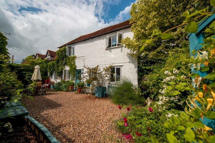 3 Bedroom Terraced House To Rent In Yew Tree Stables, Compton, RG20