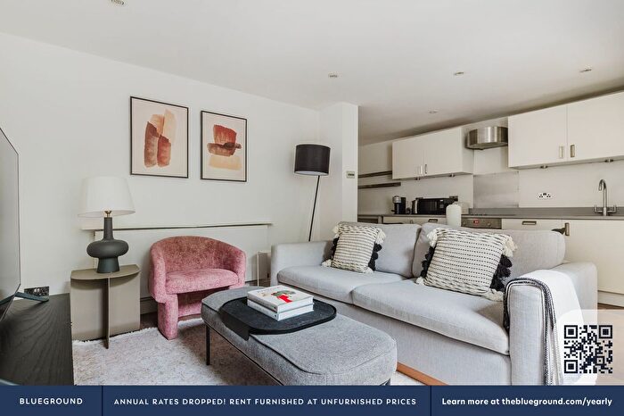 2 Bedroom Flat To Rent In Bayswater, London, W2