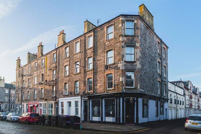 1 Bedroom Flat For Sale In / (Gfl) Trafalgar Street, Edinburgh, EH6