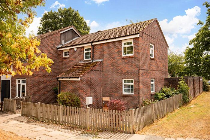 3 Bedroom End Of Terrace House For Sale In Redshank Court, Ifield, RH11