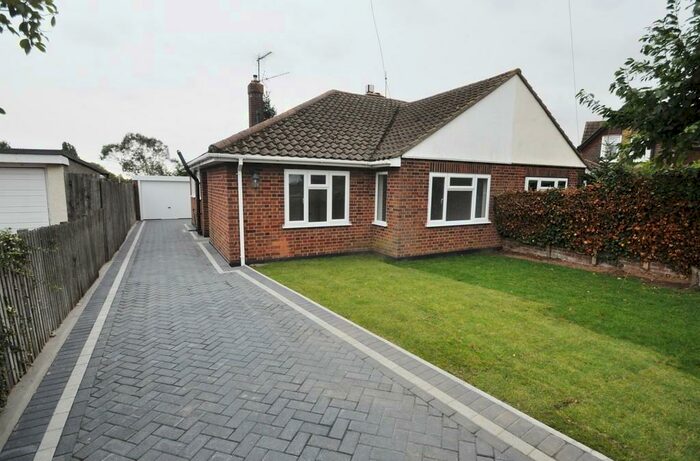 2 Bedroom Semi-Detached Bungalow To Rent In Hadleigh, Essex, SS7