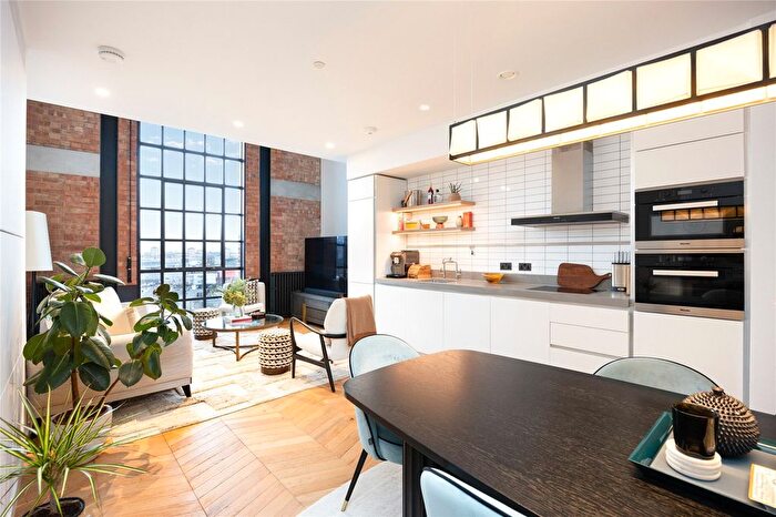 2 Bedroom Flat For Sale In Circus Road East, London, SW11