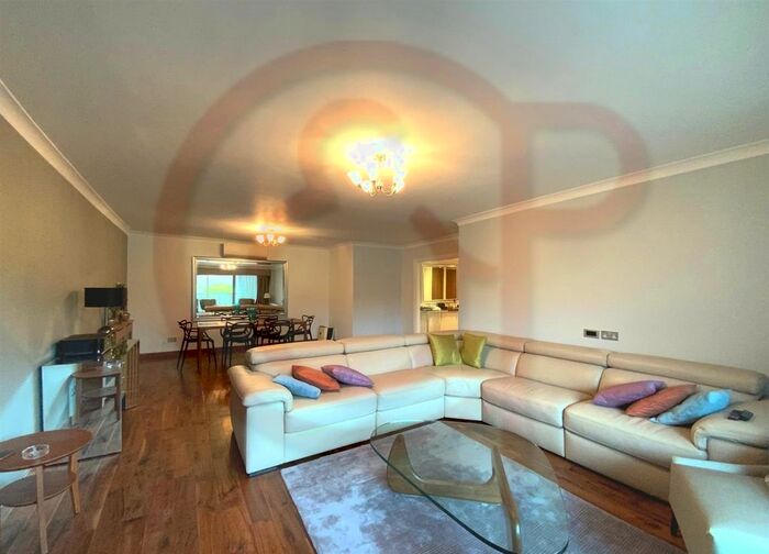 2 Bedroom Flat To Rent In Windsor Way, Brook Green, W14