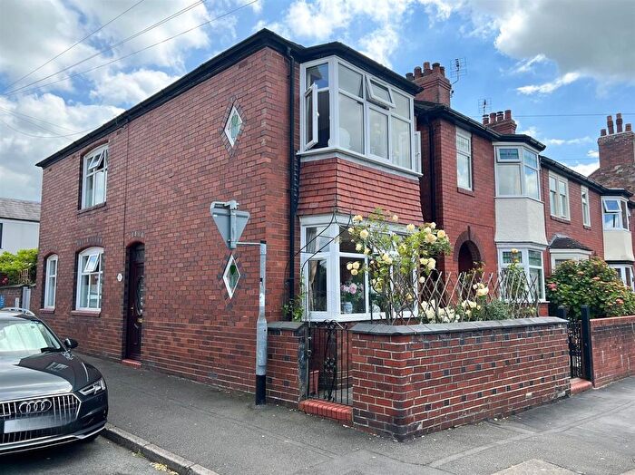 2 Bedroom Detached House For Sale In Fountain Street, Leek, ST13