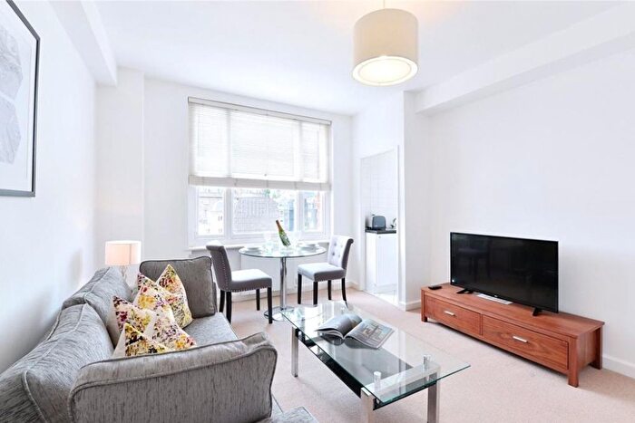1 Bedroom Flat To Rent In Hill Street, Mayfair, London, W1J