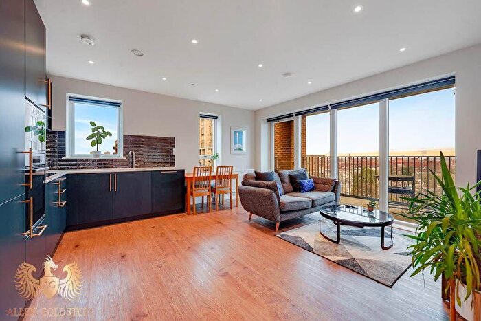 2 Bedroom Apartment To Rent In Blenheim Mansions, Mary Neuner Road, London, N8