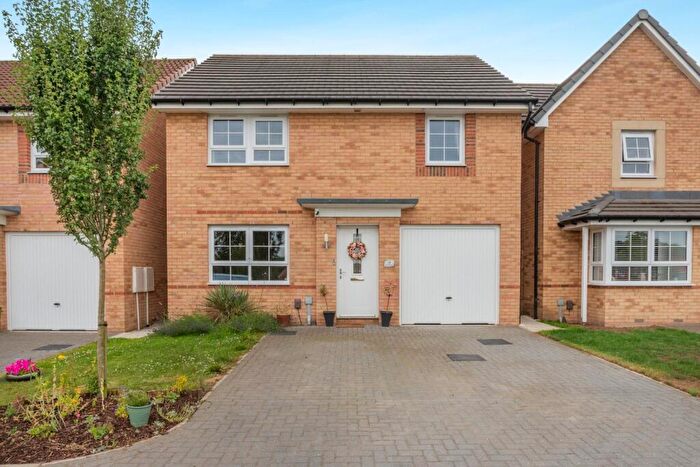 4 Bedroom Detached House For Sale In Parklands View, Harrogate, HG1