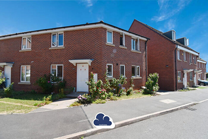 3 Bedroom Semi-Detached House For Sale In Signals Drive, Coventry, CV3